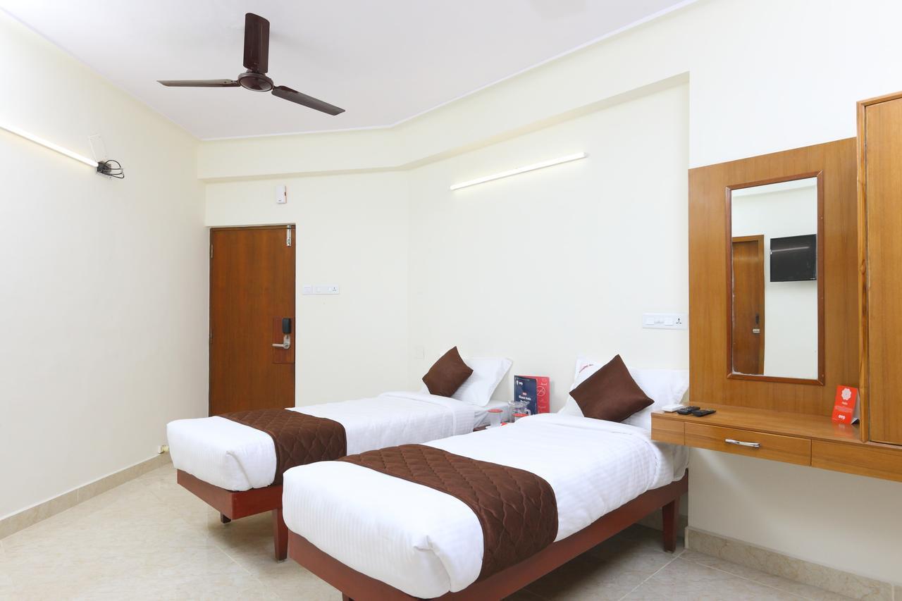 Oyo 11433 Kishore Inn Chennai Exterior foto